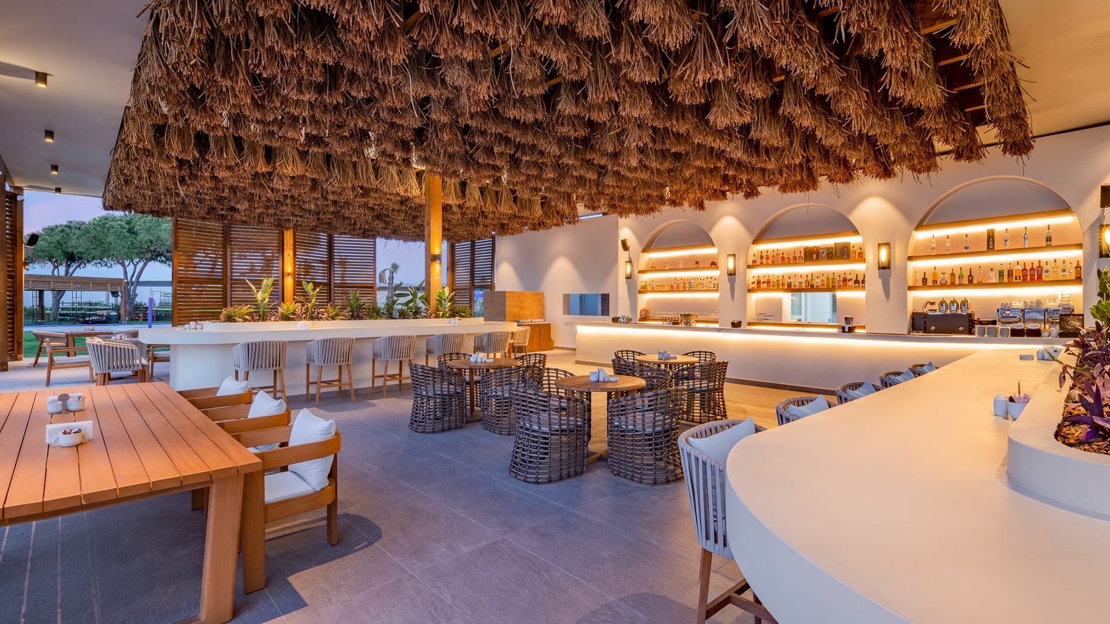 restaurants-peoples-snack-a-la-carte