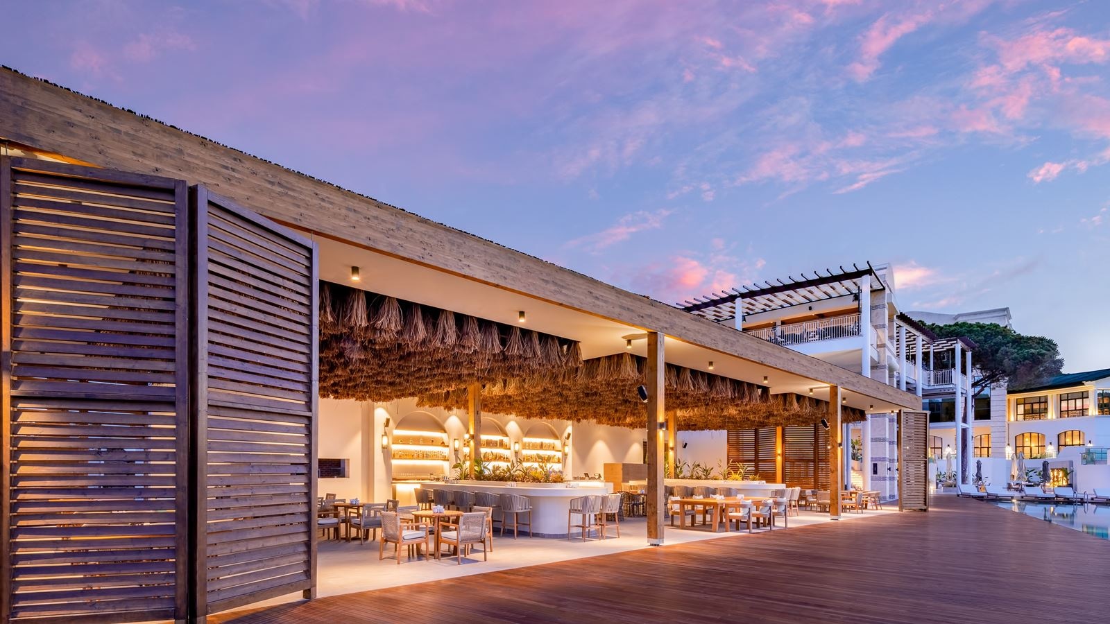 restaurants-peoples-snack-a-la-carte