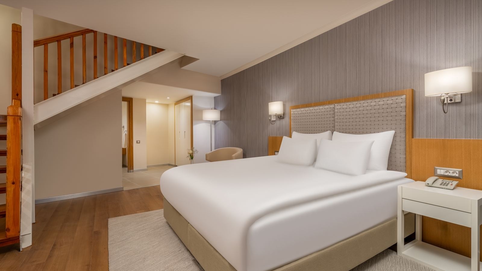 rooms-family-duplex-room