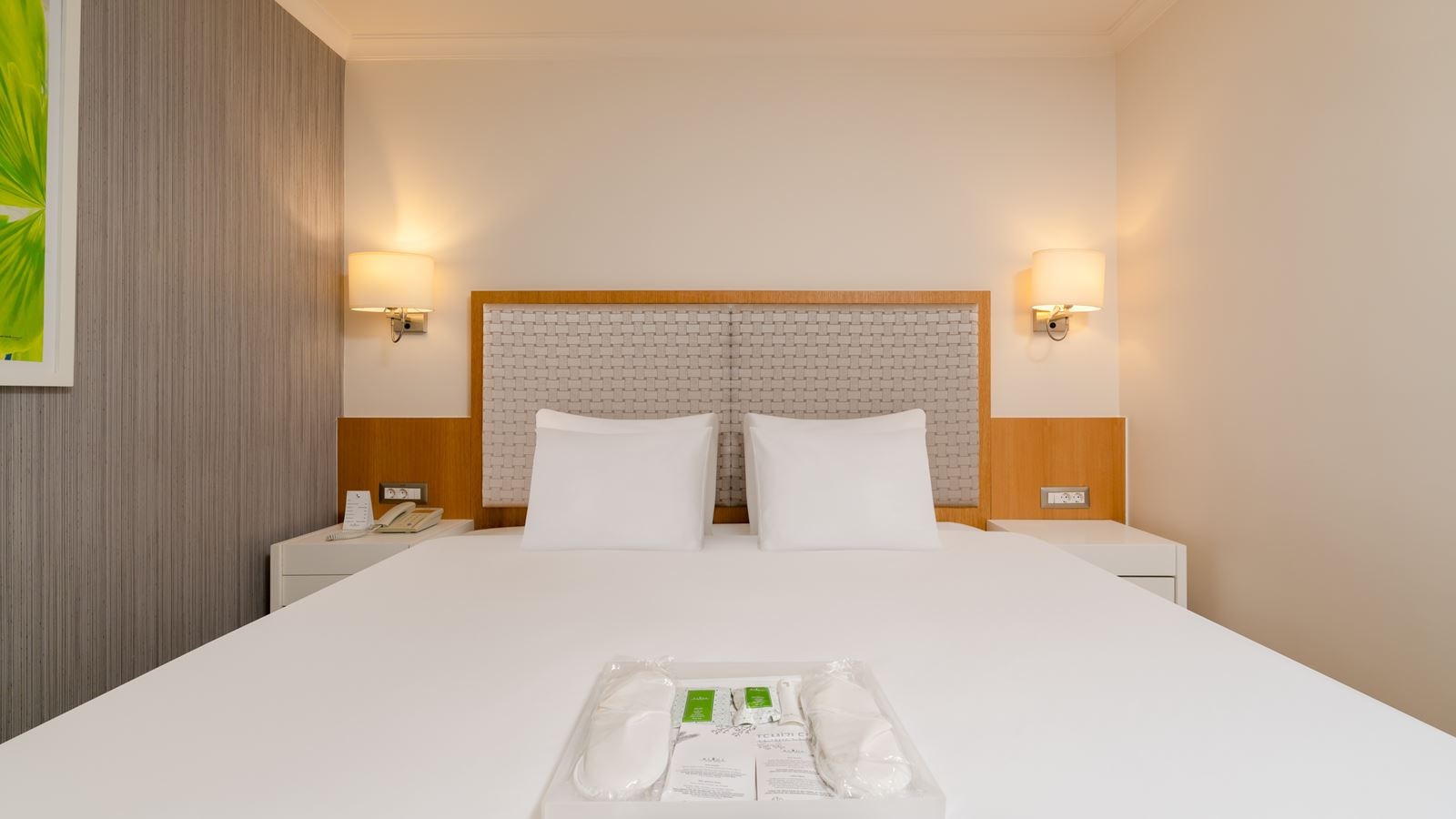 rooms-family-terrace-suite-with-jacuzzi