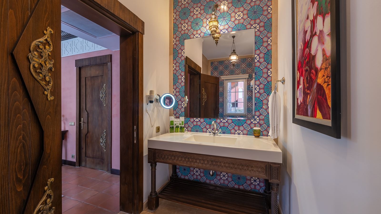 rooms-orient-suite-with-jacuzzi