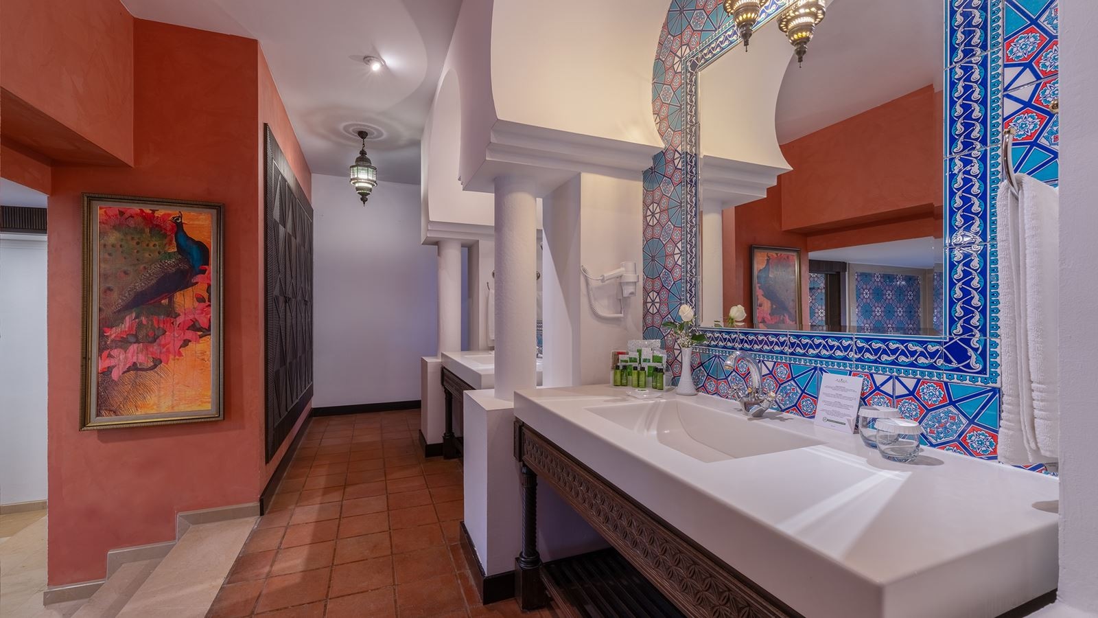 rooms-sultan-suite-with-jacuzzi