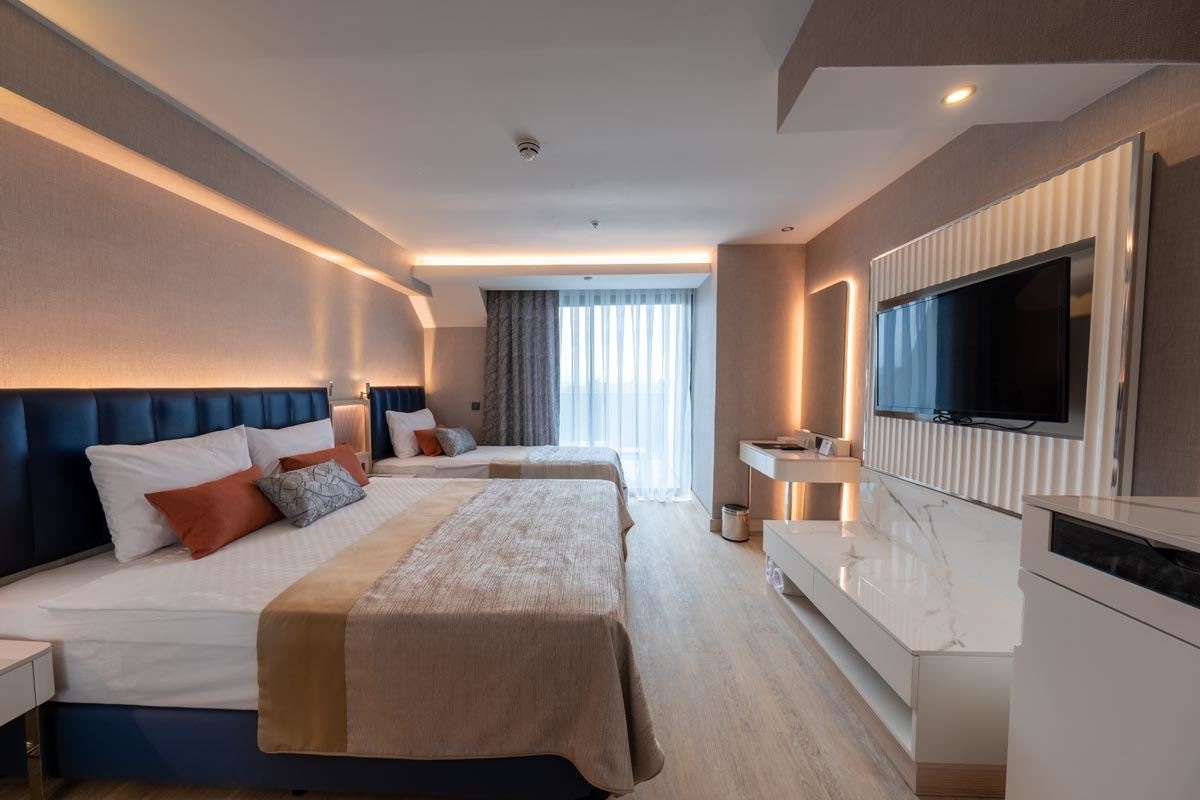 rooms-superior-land-view