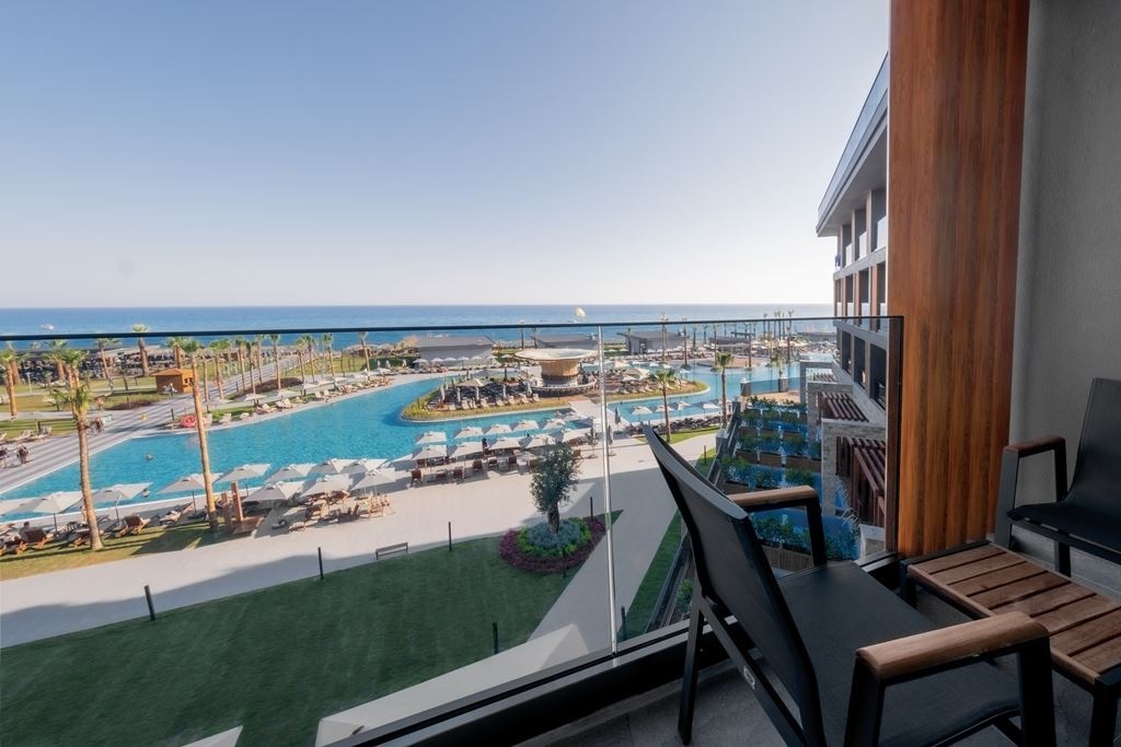 rooms-family-deluxe-sea-view