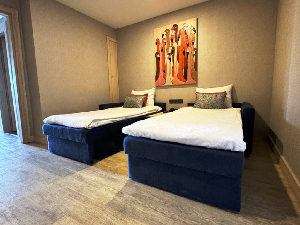 rooms-family-swim-up