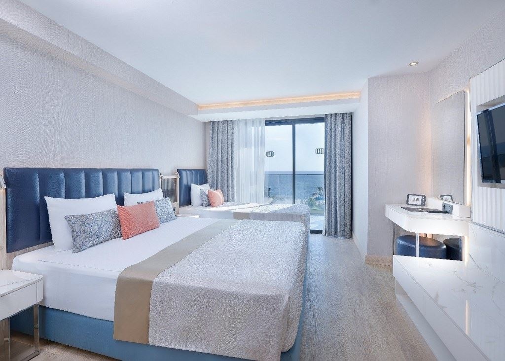 rooms-dublex-family-sea-view-room