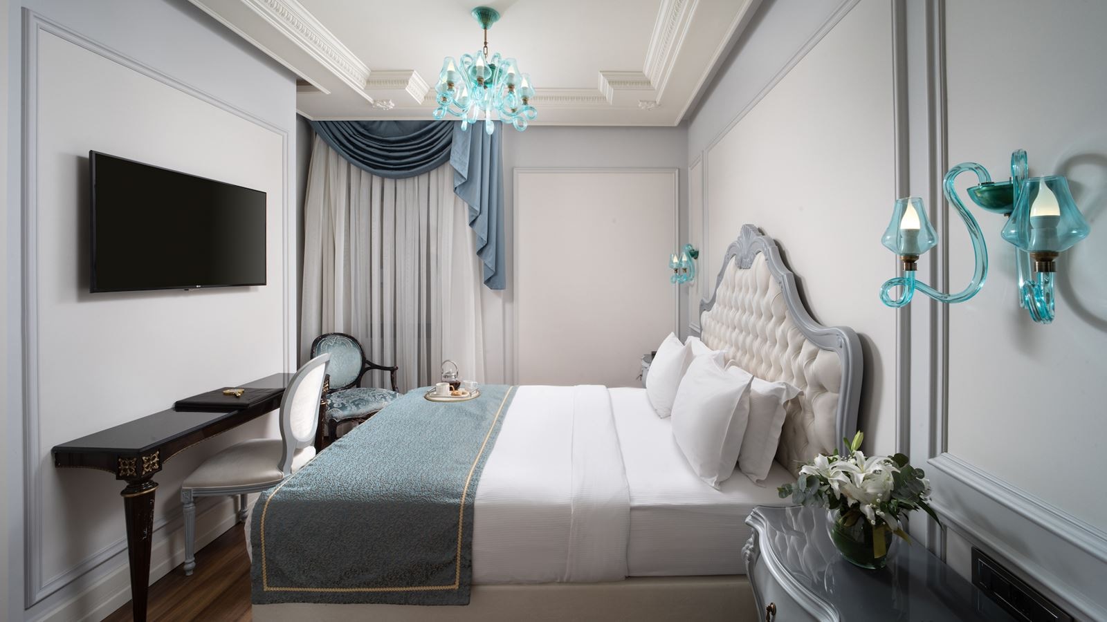 rooms-classic-double-room-city-view