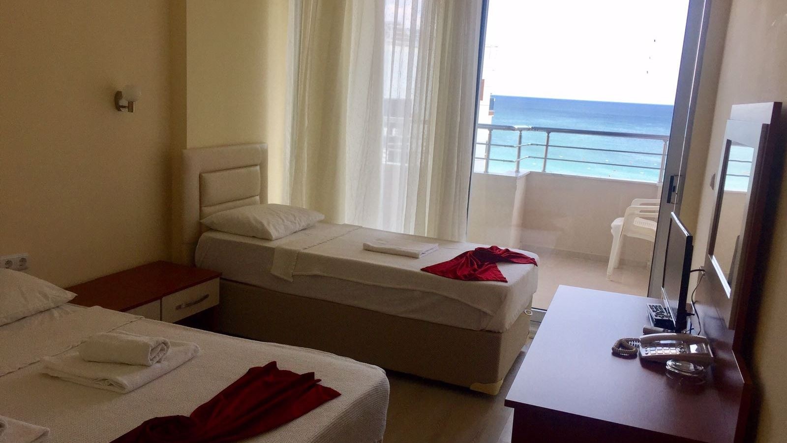 rooms-standard-room-seaview