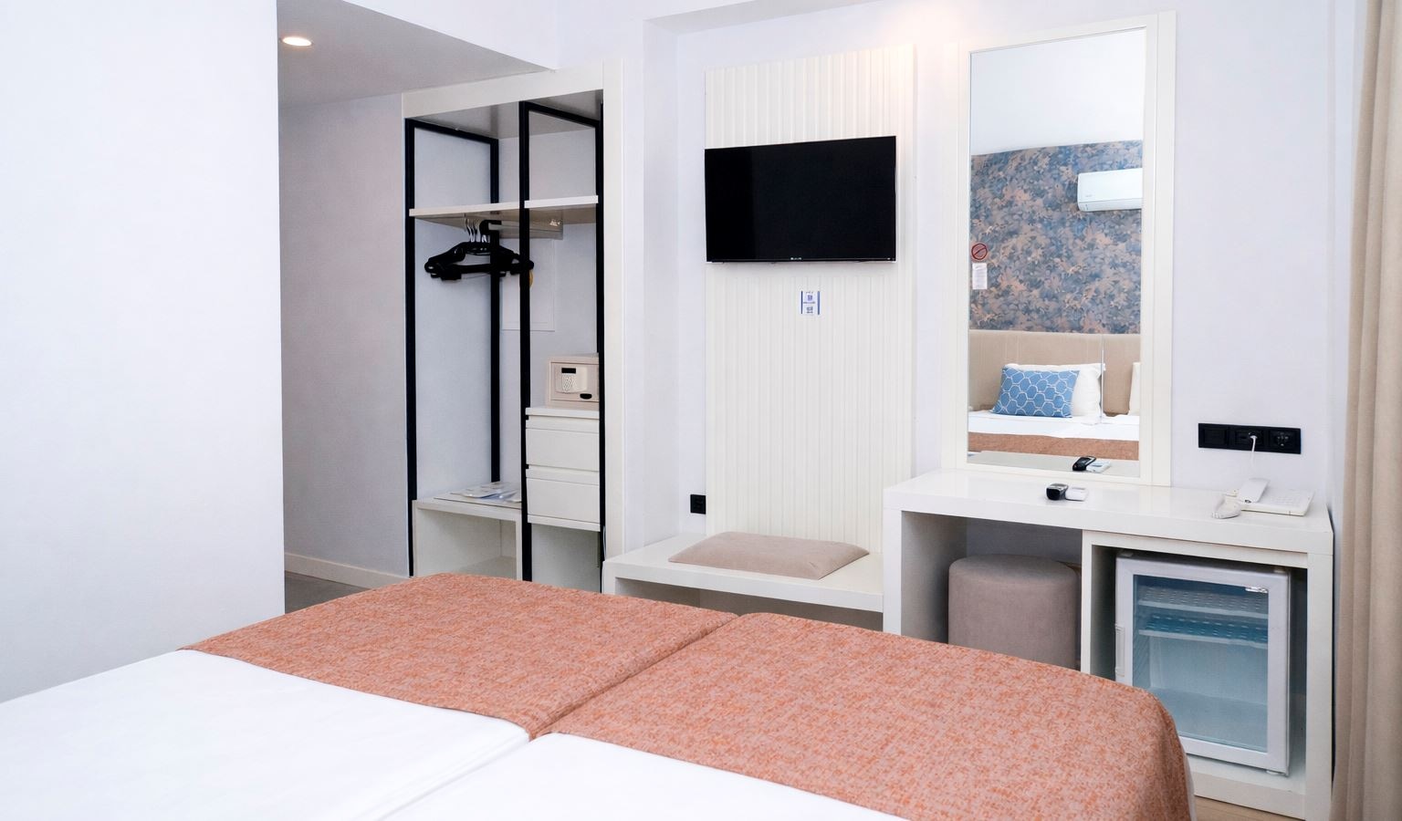 rooms-standard-dbl-room