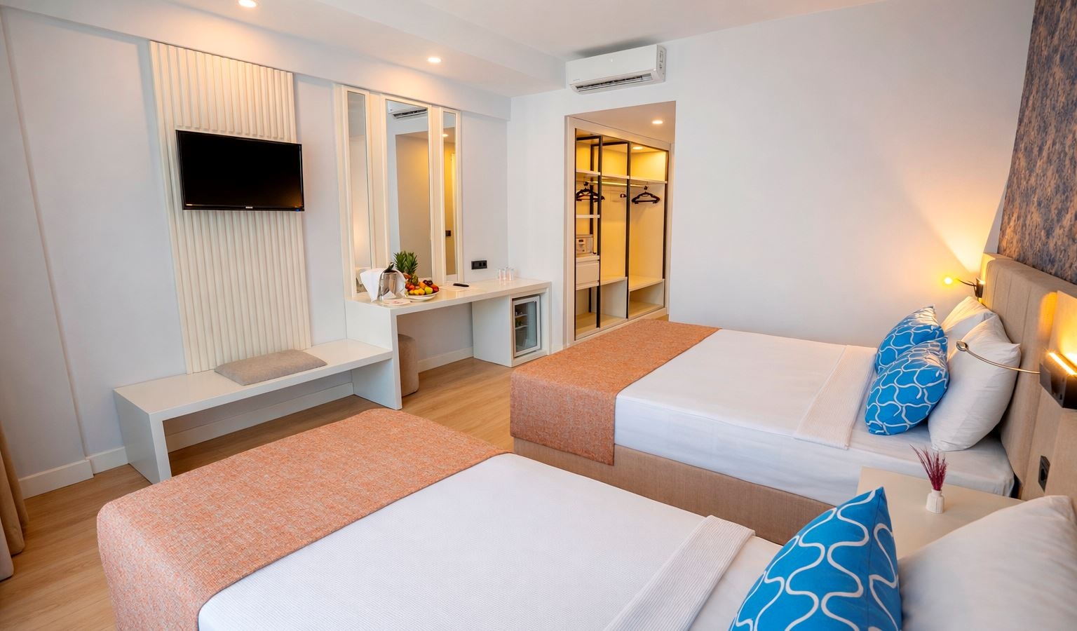 rooms-standard-trpl-room