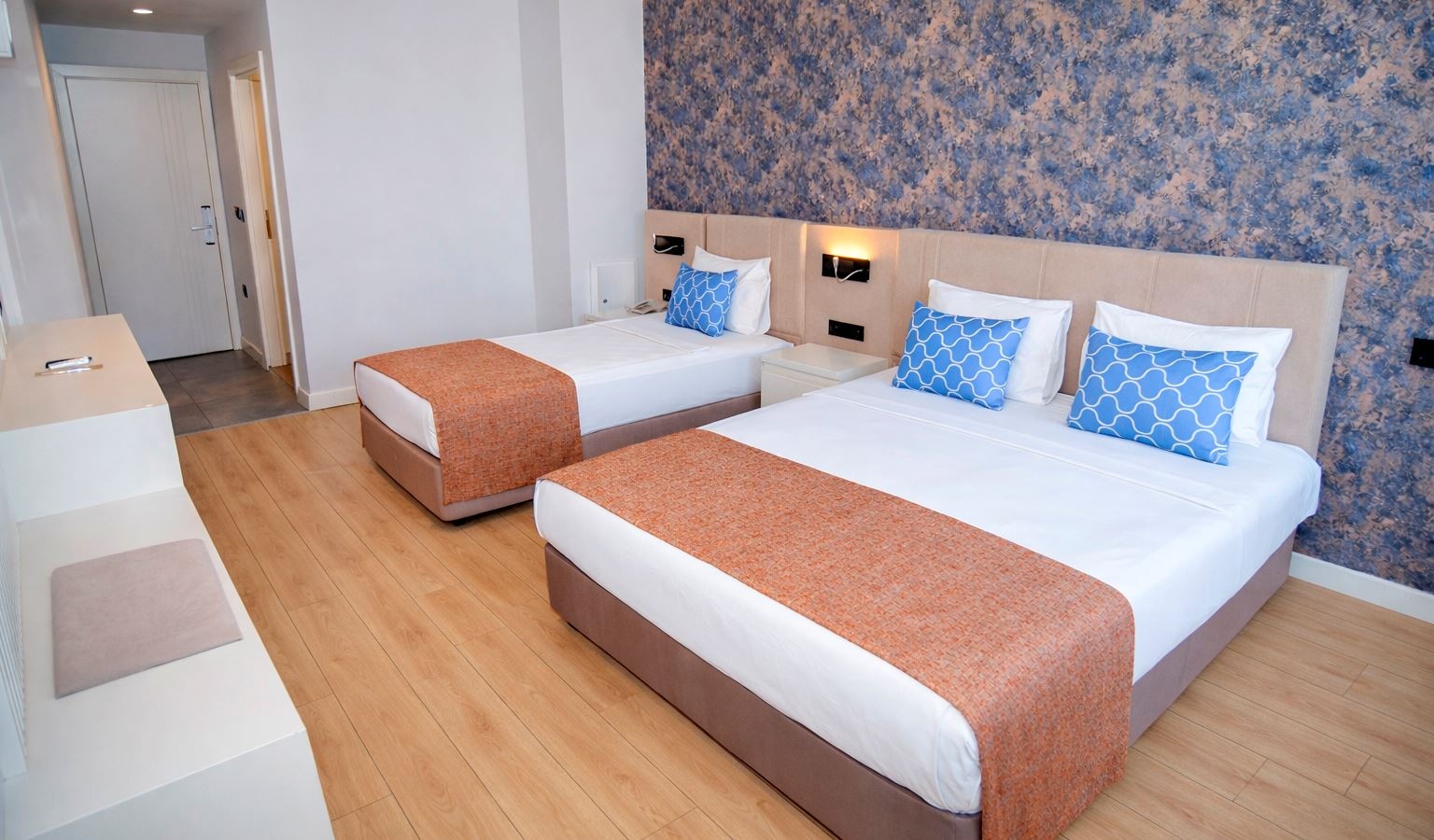 rooms-standard-room-no-balcony