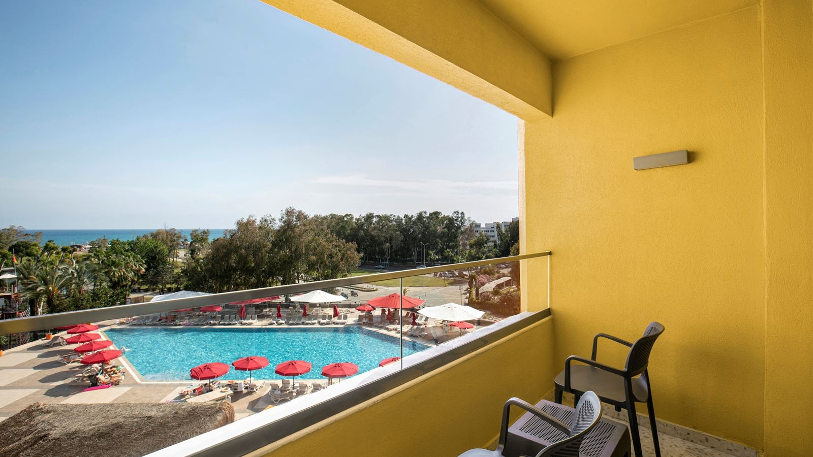 rooms-junior-family-room