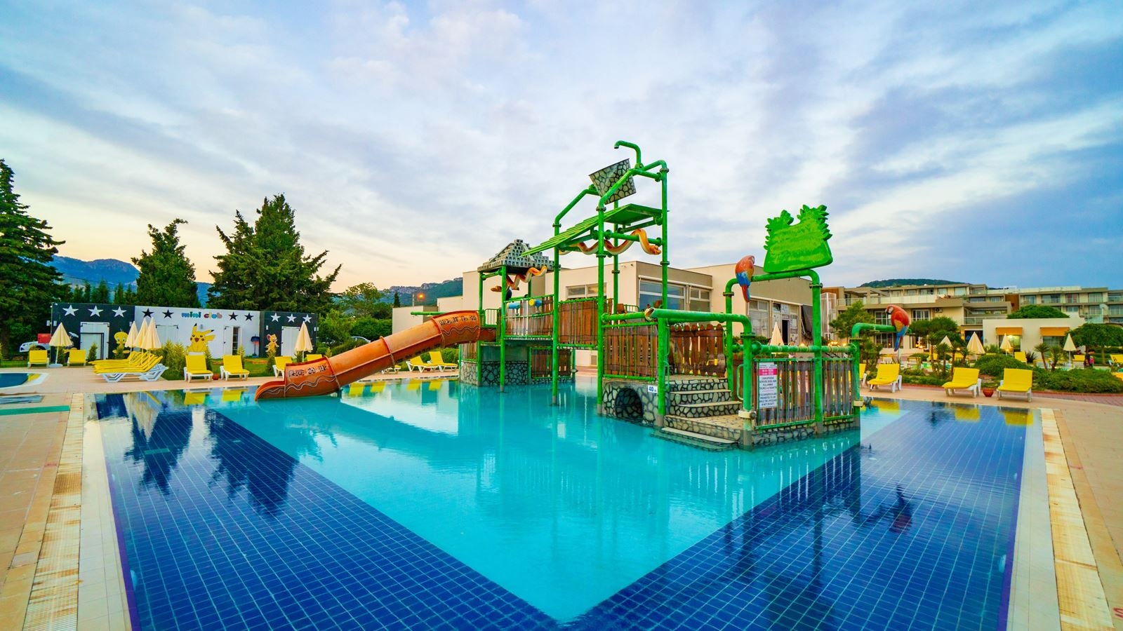 water-park-water-park