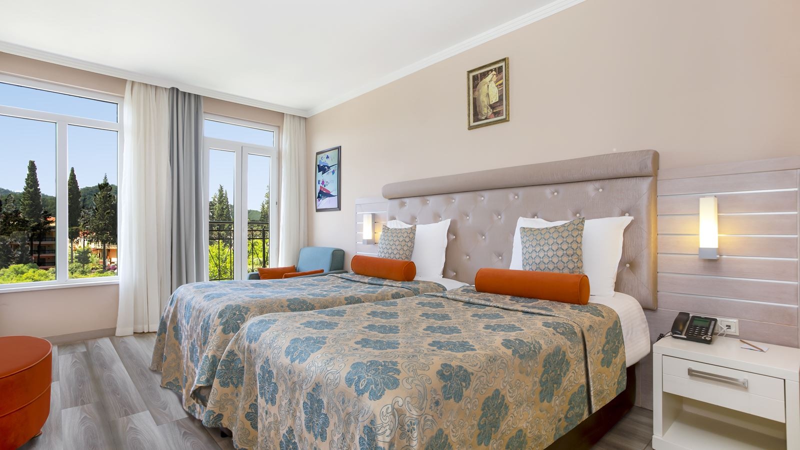 rooms-standard-room-roh-twin-bed