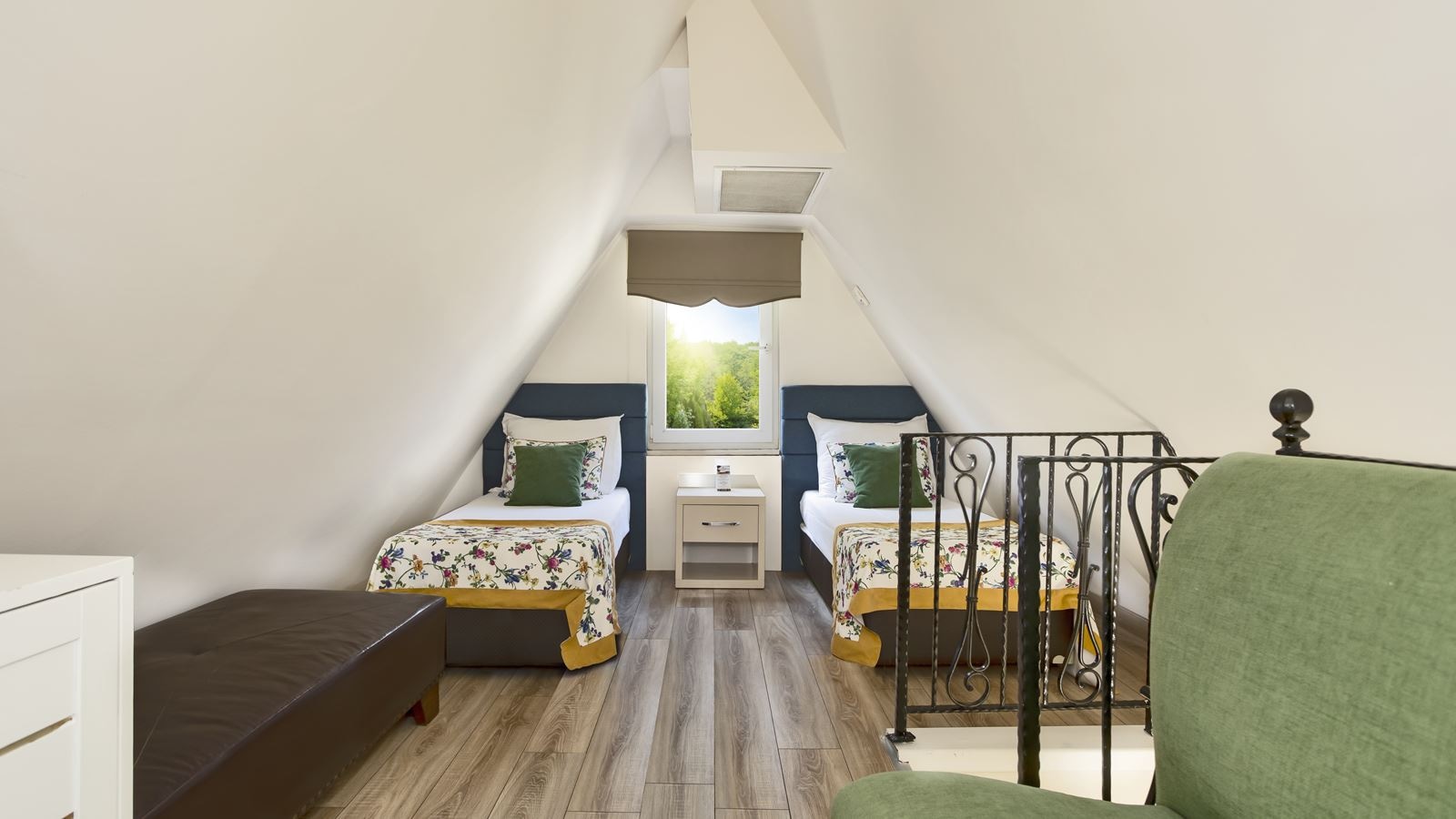 rooms-couple-volendam-house