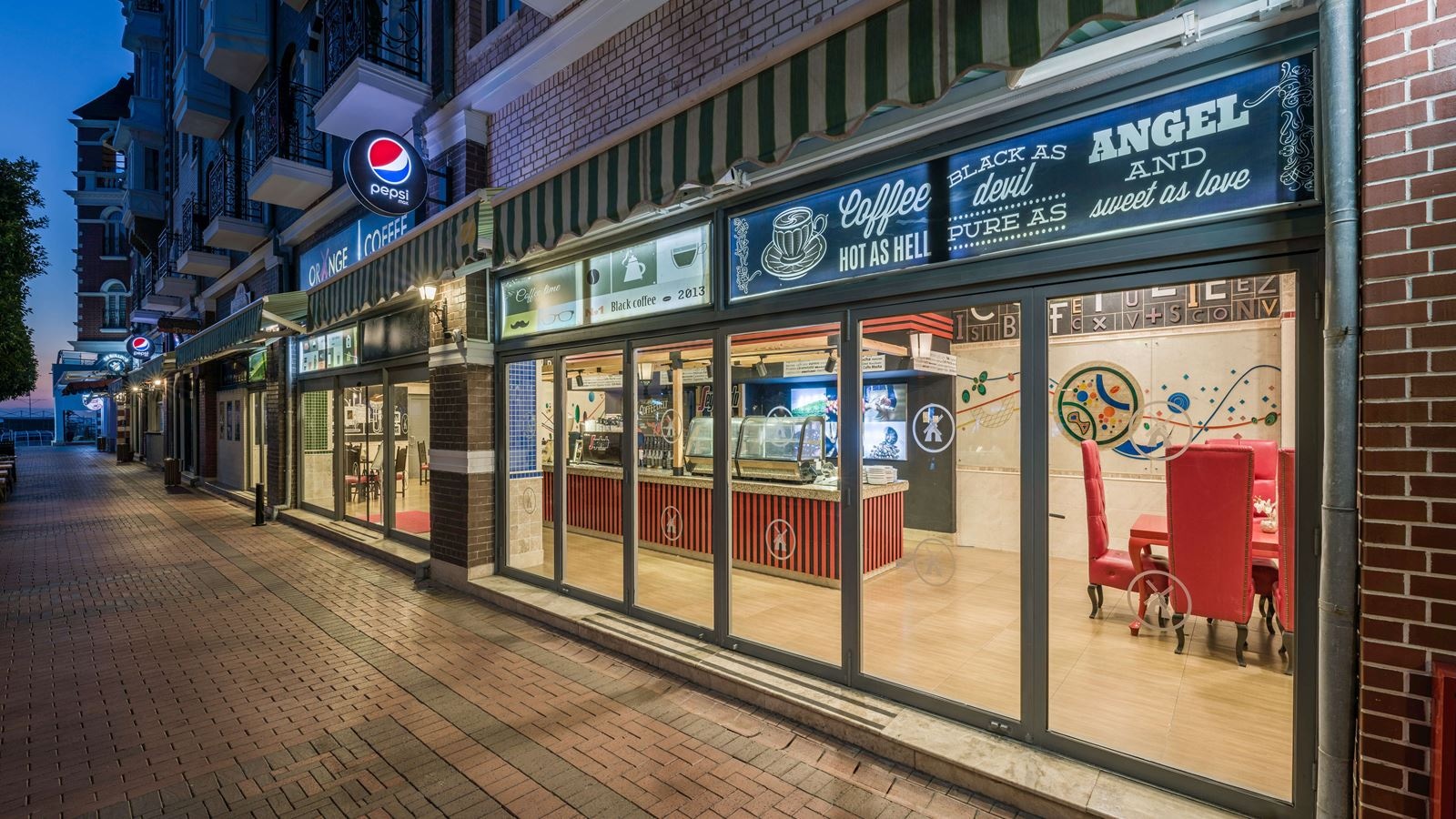 restaurants-barista-orange-caffe