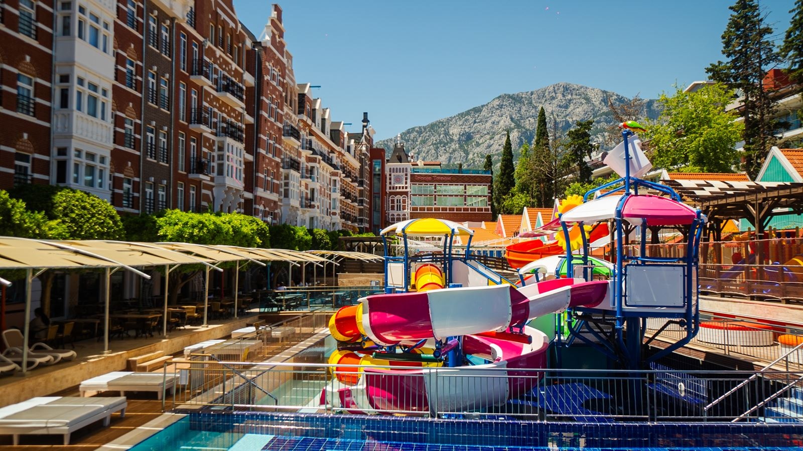 pools-outdoor-childrens-pool