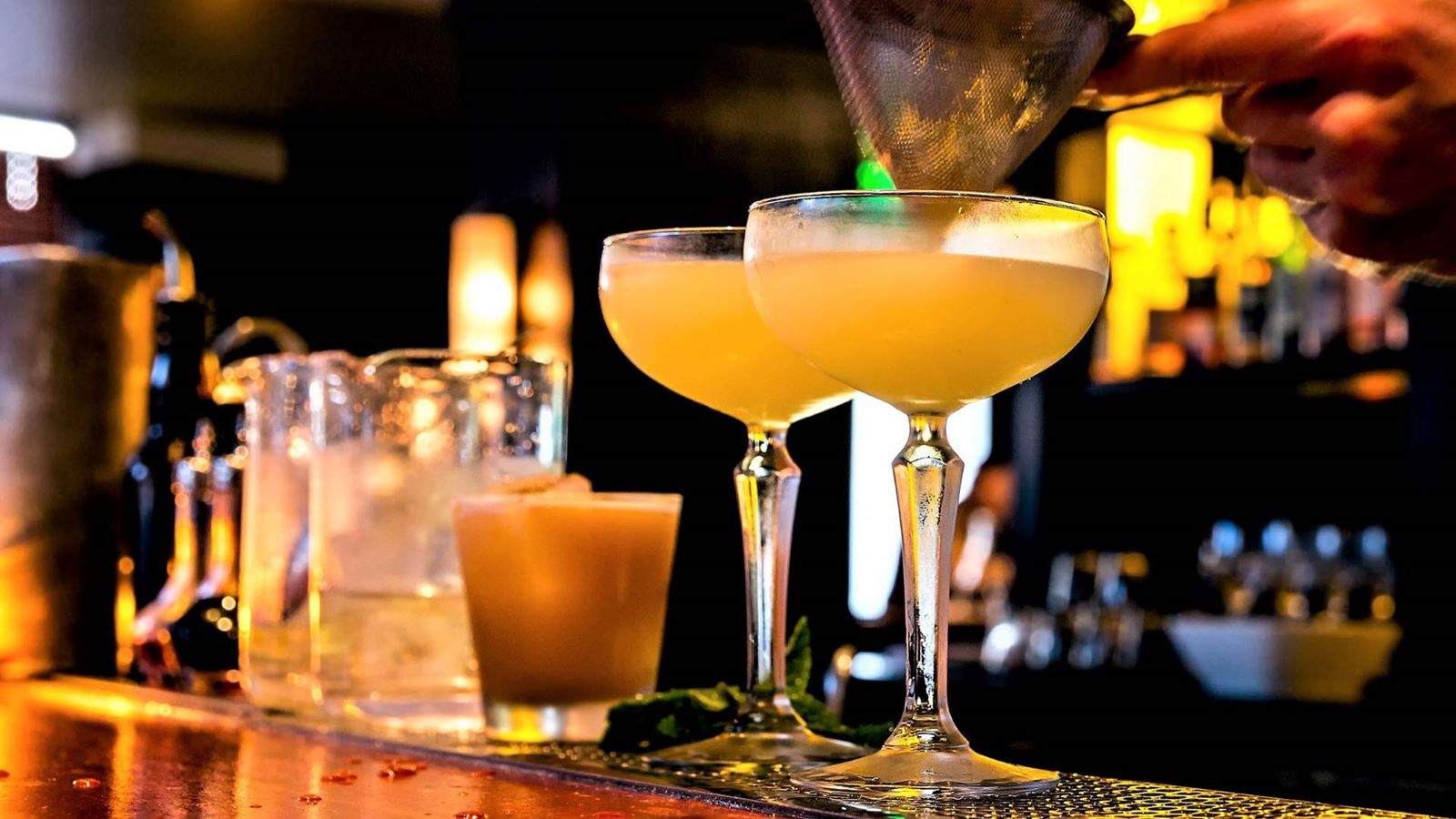 bars-rhythm-disco-bar