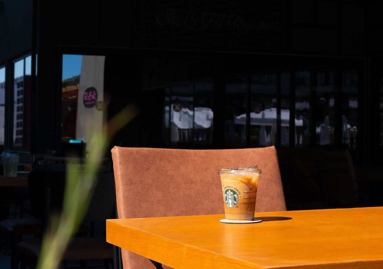 bars-starbucks-outlet