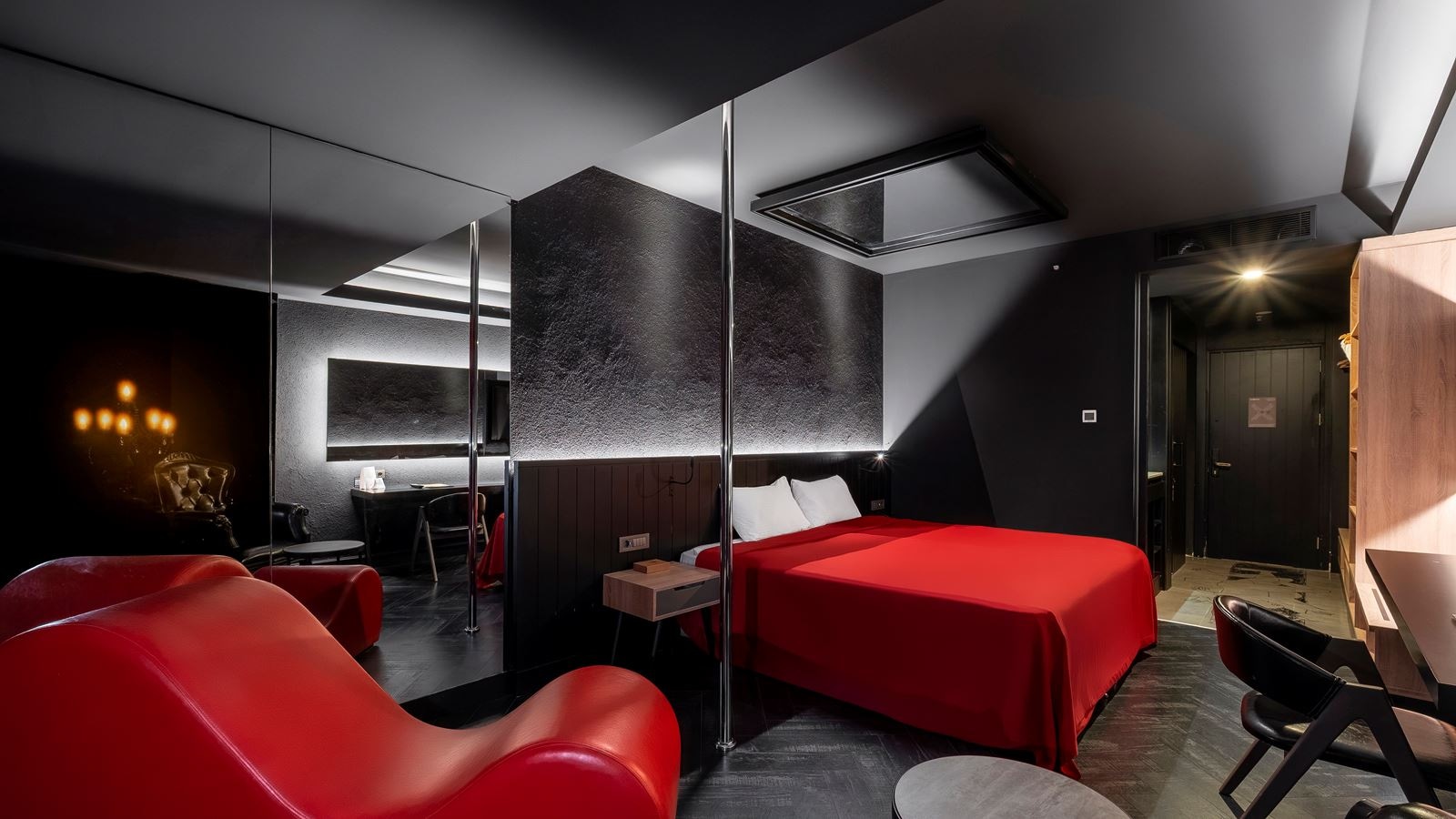 rooms-black--red-room-adult-zone-only-adults-16+