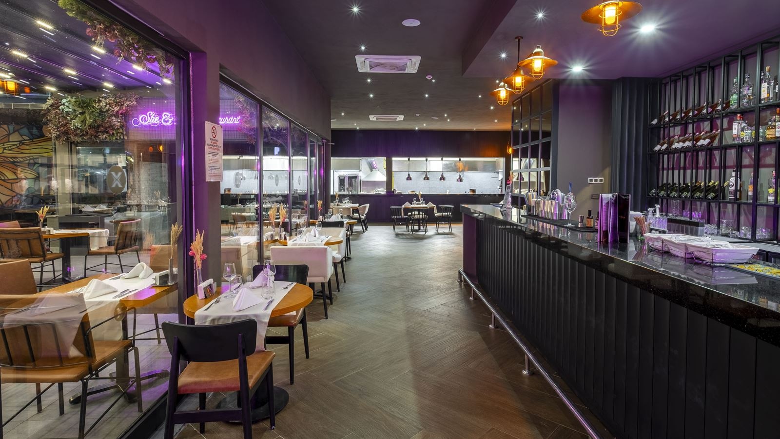 restaurants-she--he-adult-restaurant