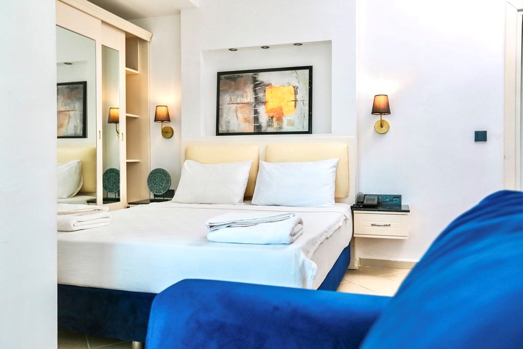 rooms-deluxe-room-garden-view