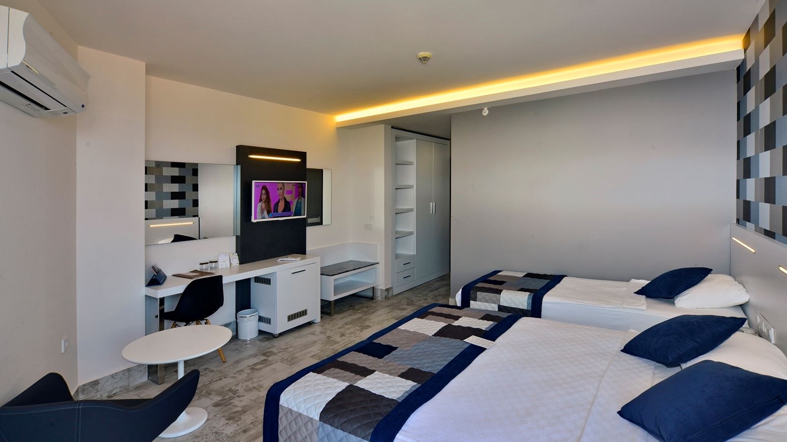 rooms-junior-terrace-suite