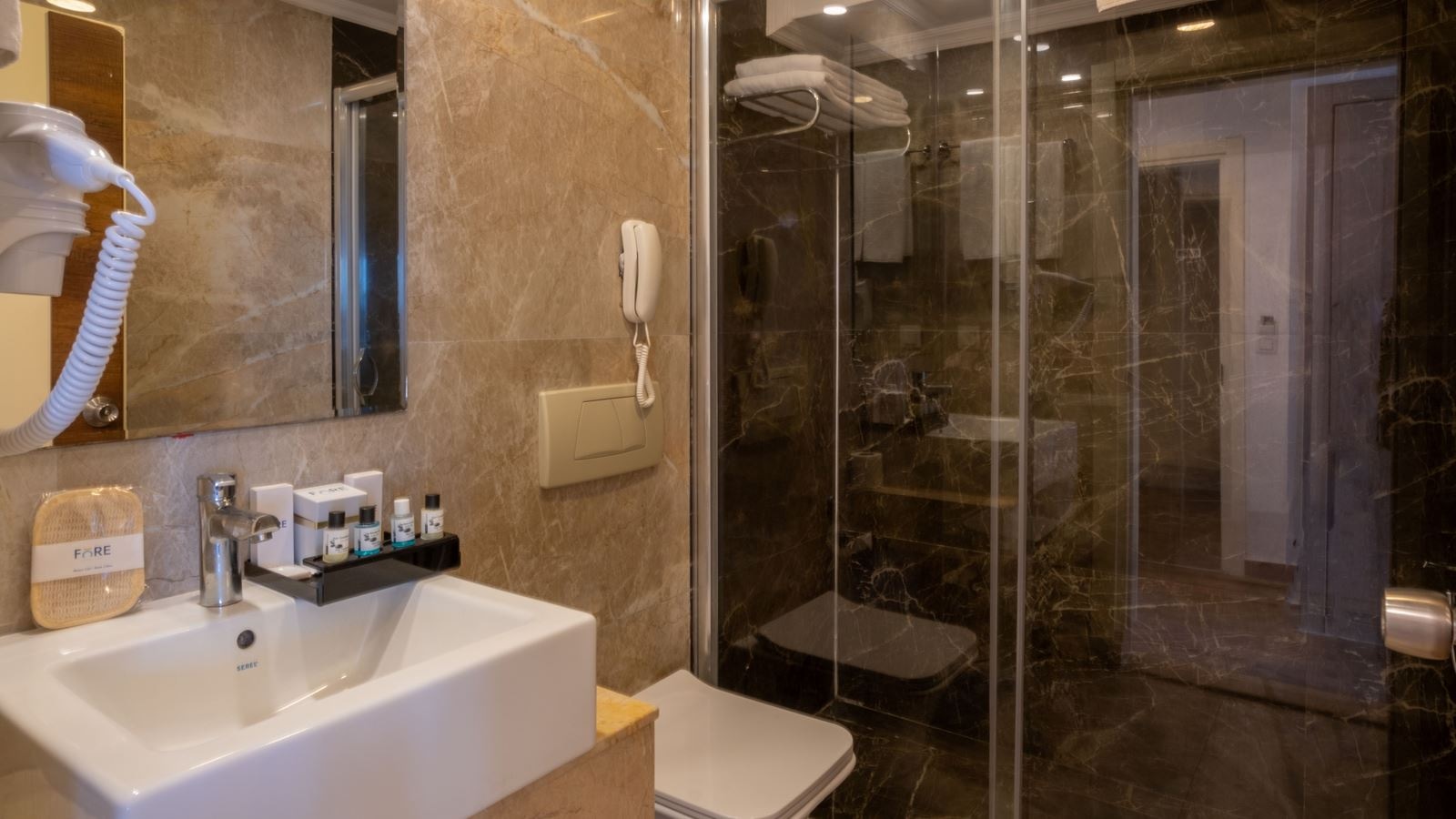 rooms-comfort-room-land-view