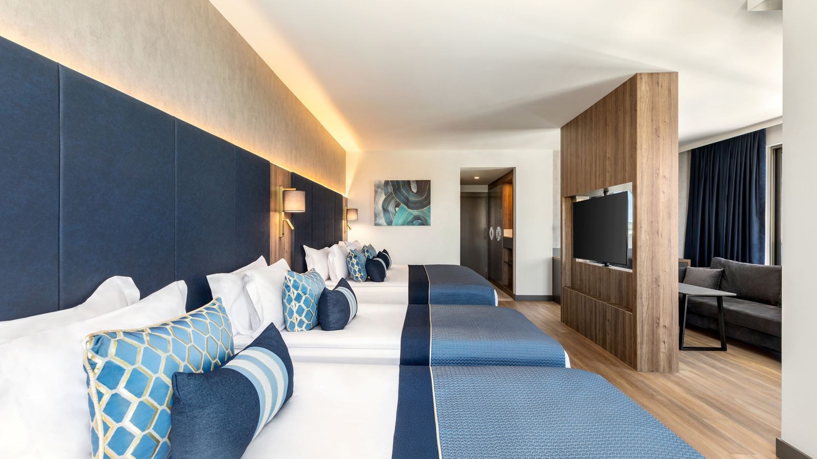 rooms-corner-deluxe-oda