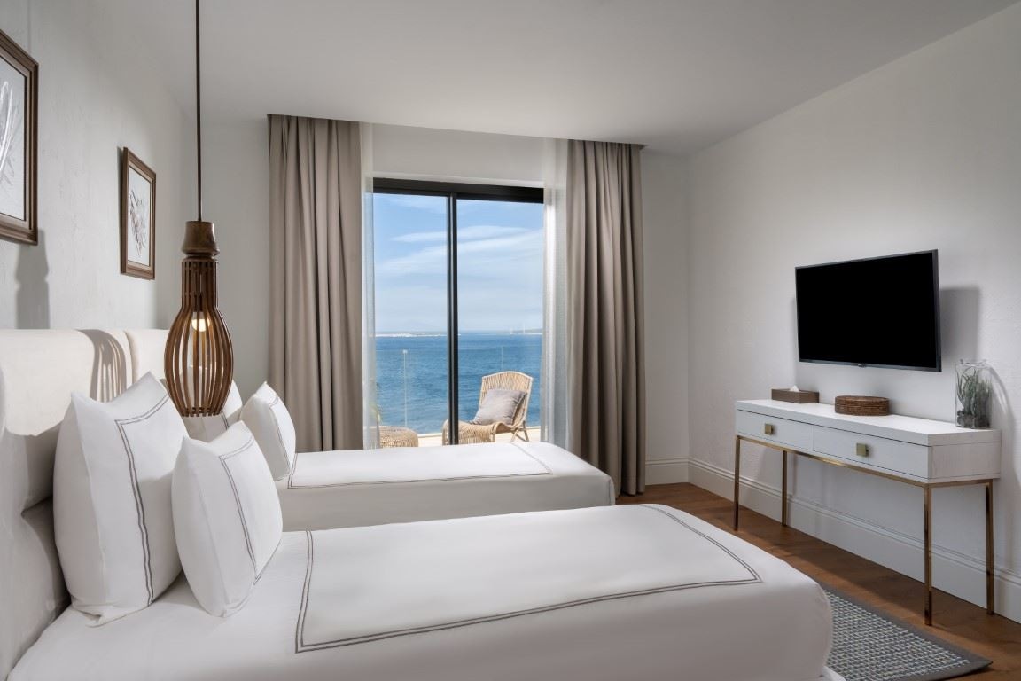 rooms-royal-villa-sea-view
