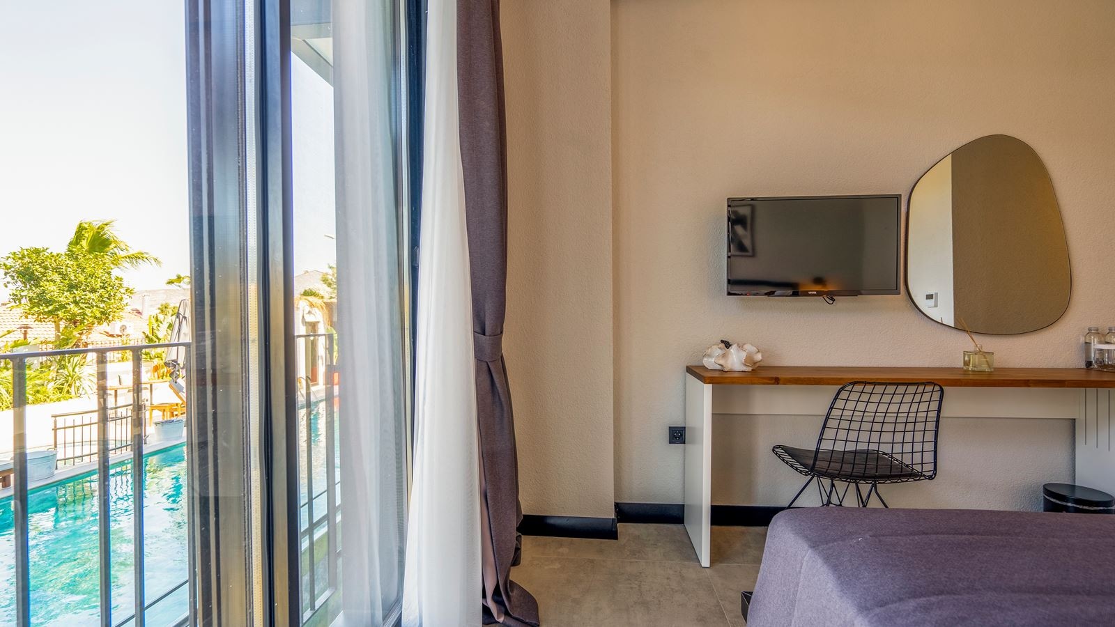 rooms-delux-fransiz-balkonlu