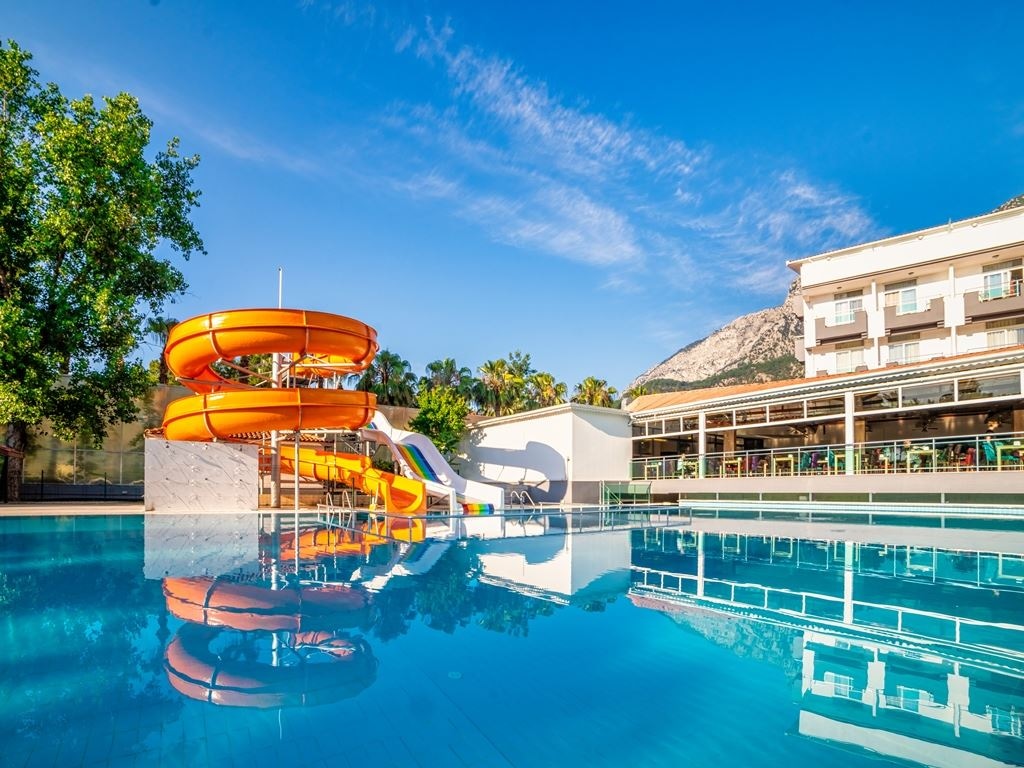 water-park-water-park