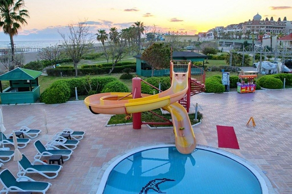 water-park-water-park