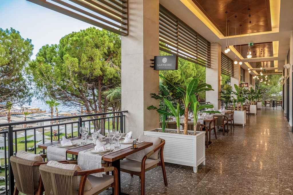 restaurants-sapphire-restaurant