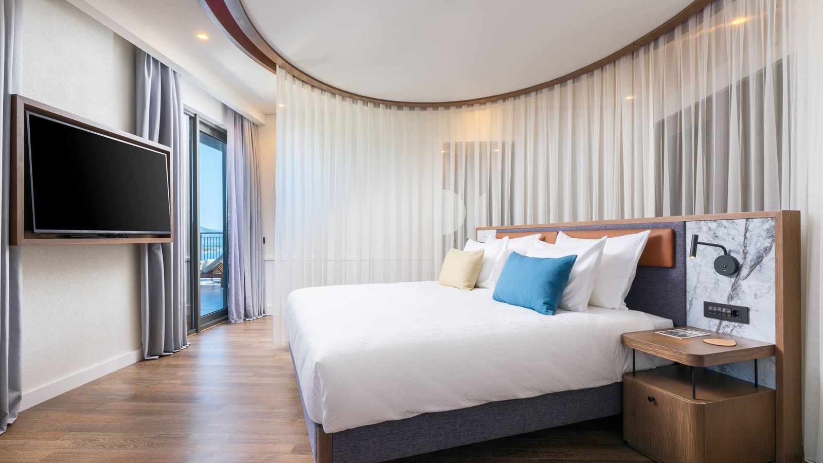 rooms-penthouse-with-private-pool-sea-view--adult-zone-