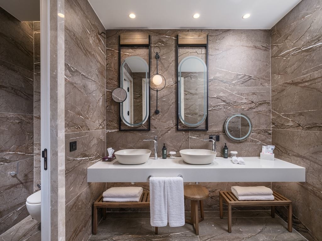 rooms-penthouse-suite-with-2-bedrooms-sea-view-2+1--family-zone-