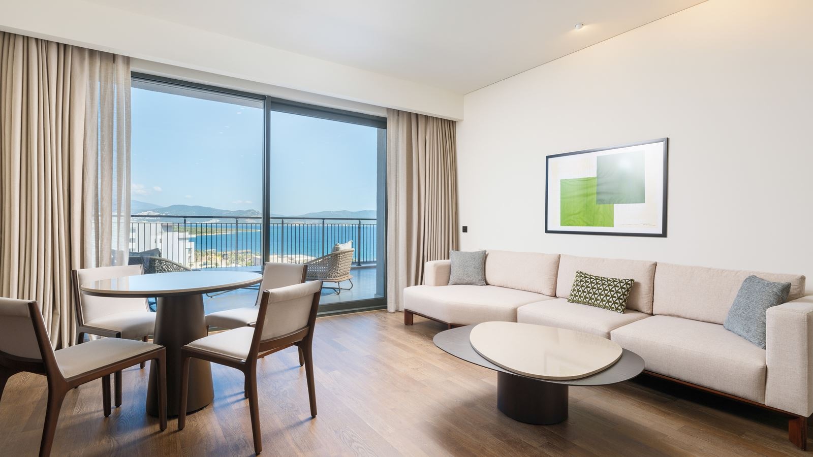 rooms-penthouse-suite-with-2-bedrooms--private-pool-sea-view-2+1--family-zone-