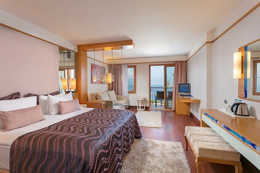 rooms-standart-large-room-seaview