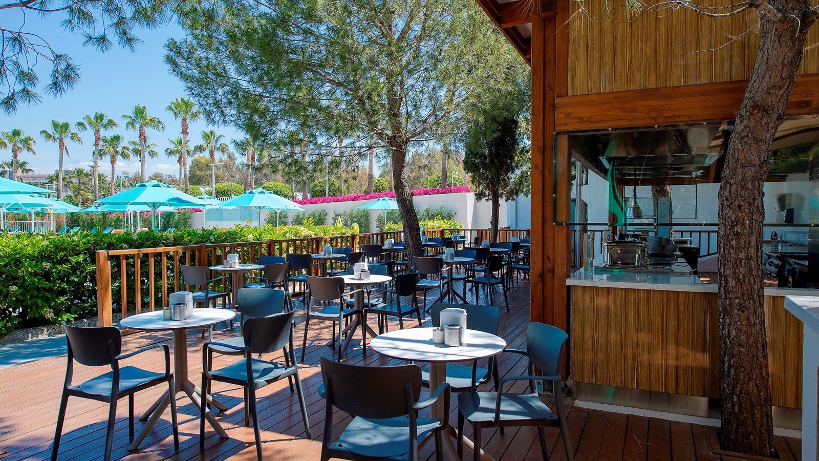 restaurants-enjoy-snack-restaurant