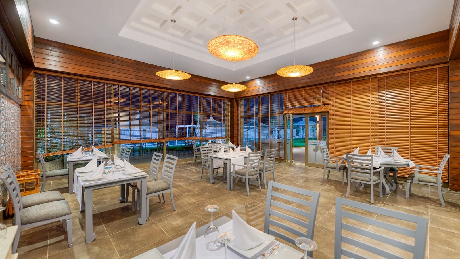 restaurants-mediterranean-ala-carte-restaurant