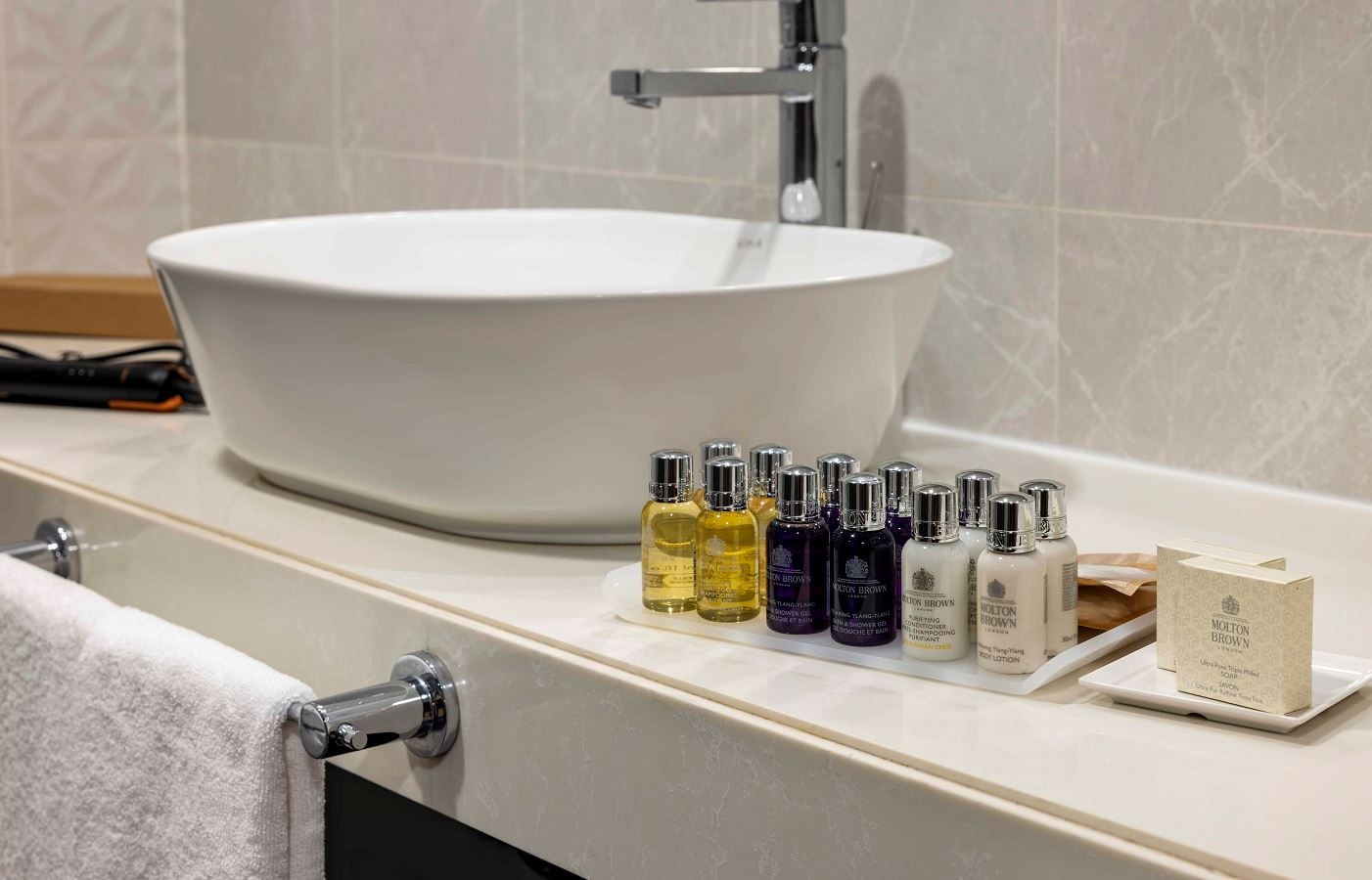 rooms-deluxe-junior-suite