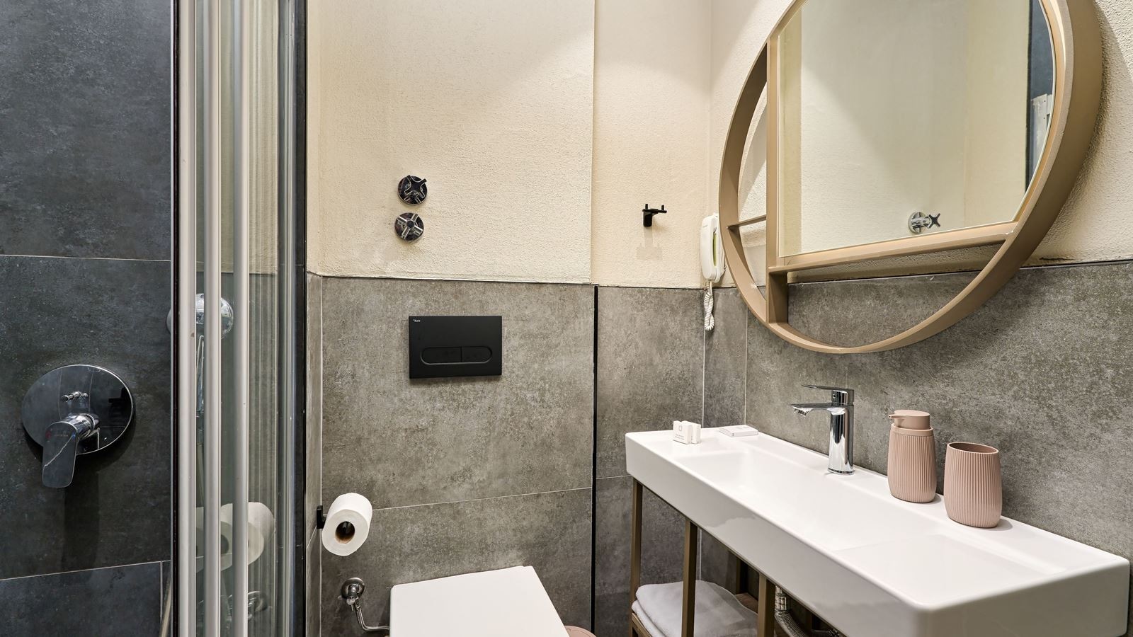 rooms-standard-room-with-balcony