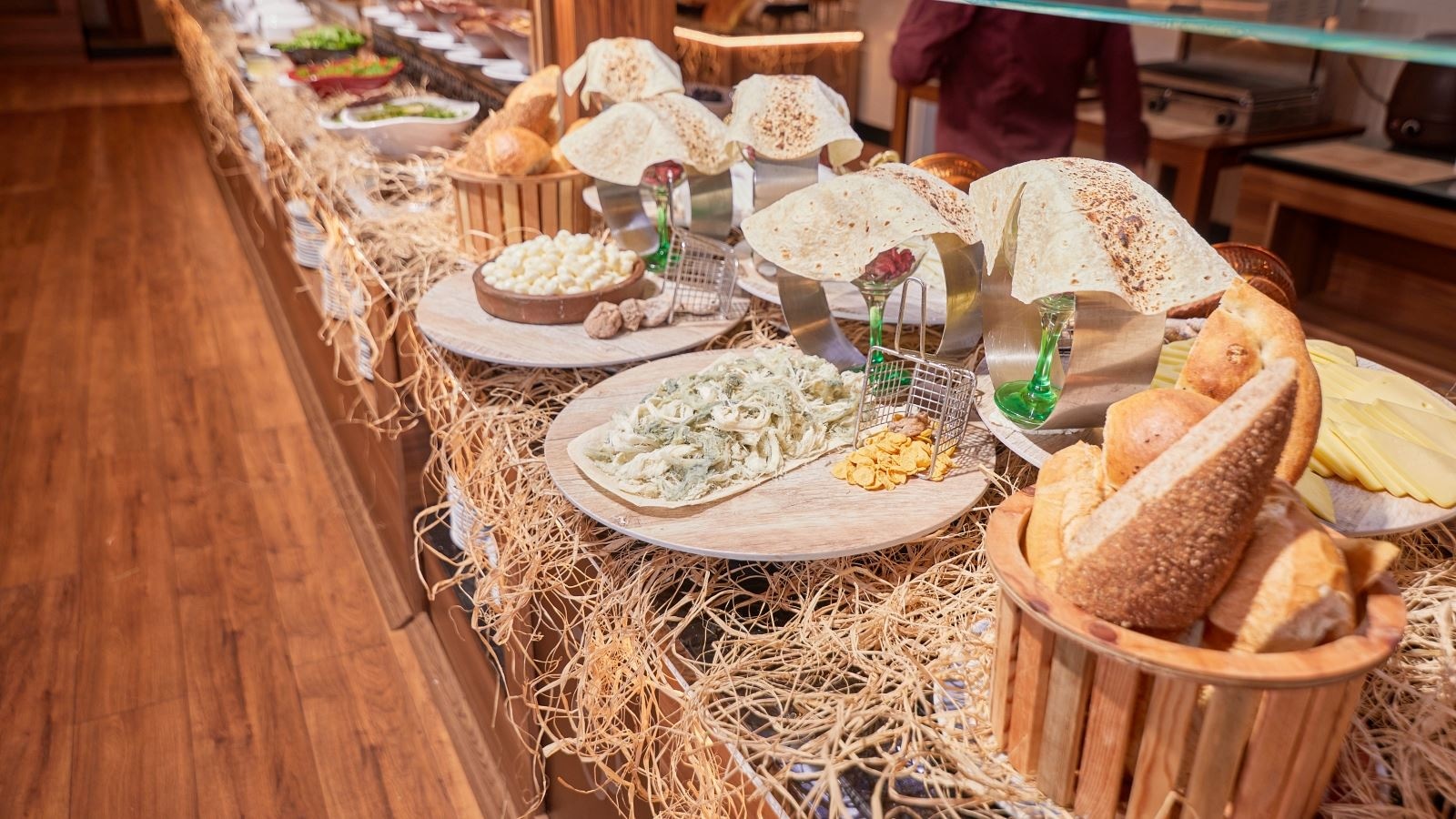 restaurants-restaurant