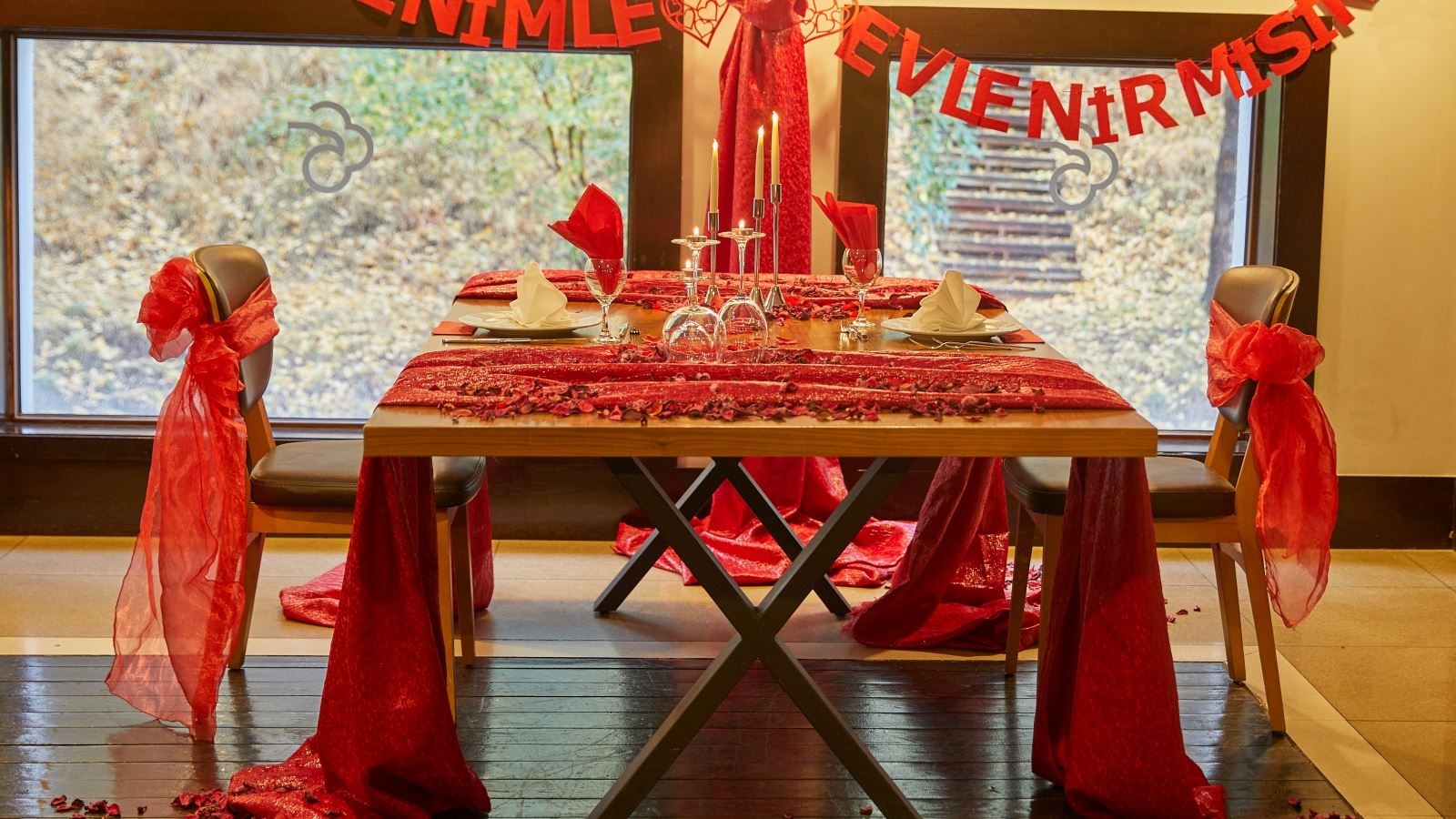 restaurants-restaurant