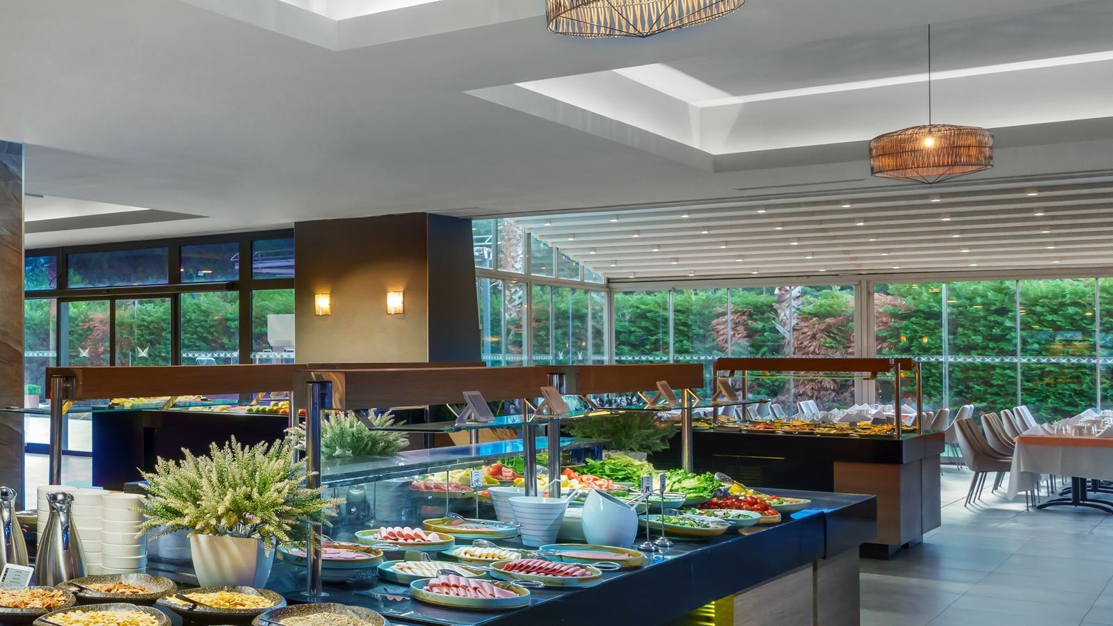 restaurants-main-restaurant