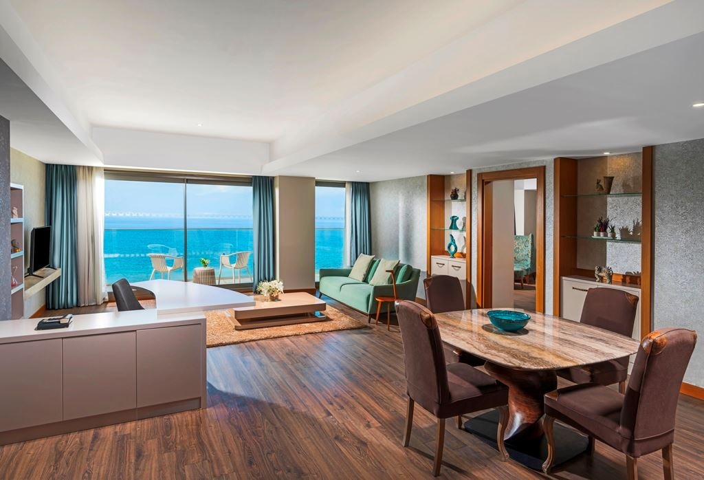 rooms-king-suite-sea-view