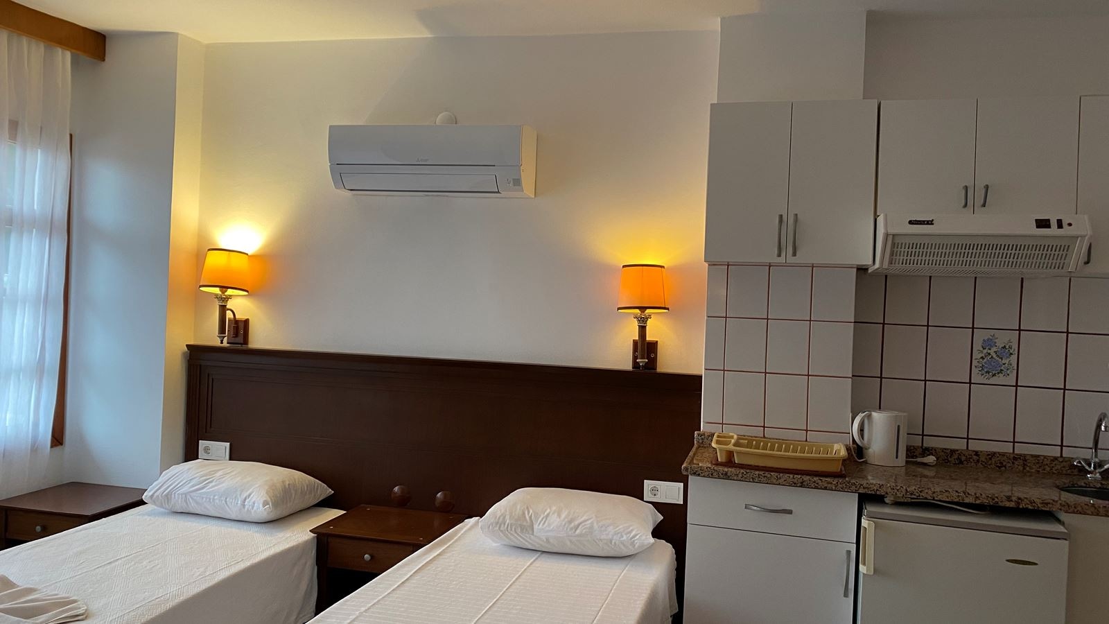 rooms-studio-apart-sea-and-city-view