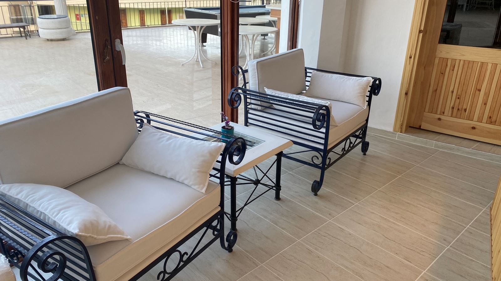 rooms-standard-room-land-view