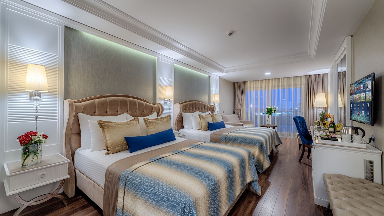 rooms-deluxe-building-quadriple-room