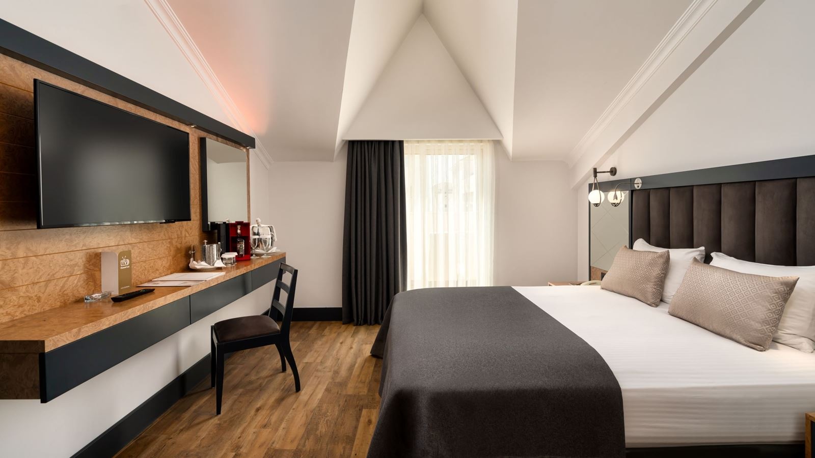 rooms-superior-famiy-room